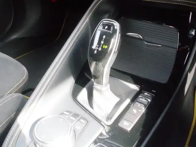 ＢＭＷ Ｘ２ xDrive20i MスポーツX 岩手県 2018(平30)年 3.1万km サファイアブラックP インテリセーフ /LDW/ACC/ヘッドアップD/純正HDDナビ/バックカメラ/PDC/コンフォートA/ミラーETC/前後ドラレコ/シートヒーター /Pバックドア/LEDライト/社外グリル（純正あり）