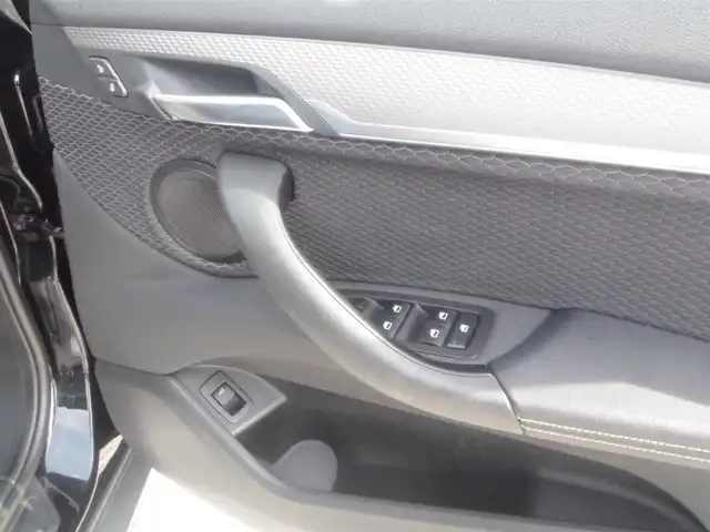 ＢＭＷ Ｘ２ xDrive20i MスポーツX 岩手県 2018(平30)年 3.1万km サファイアブラックP インテリセーフ /LDW/ACC/ヘッドアップD/純正HDDナビ/バックカメラ/PDC/コンフォートA/ミラーETC/前後ドラレコ/シートヒーター /Pバックドア/LEDライト/社外グリル（純正あり）