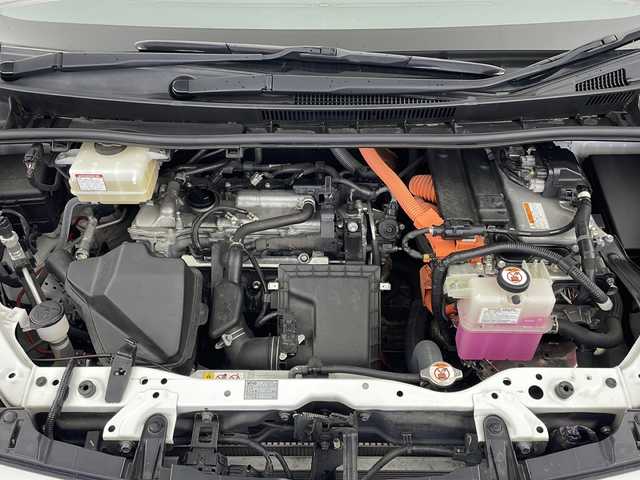 トヨタ ヴォクシー ハイブリッド ZS 煌Ⅱ 岐阜県 2019(令1)年 4.3万km ホワイトパールクリスタルシャイン トヨタセーフティセンス/・プリクラッシュブレーキ/・レーンディパーチャーアラート（LDA）/・クルーズコントロール/・オートマチックハイビーム（AHB）/クリアランスソナー/純正ナビ/Bluetooth/フルセグTV/CD/DVD/バックカメラ/両側パワースライドドア/ドライブレコーダー前後/シートヒーター（運転席/助手席）/スマートキー/プッシュスタート/革ステアリング/ステアリングスイッチ/LEDヘッドライト/フォグランプ/純正アルミホイール/純正ドアバイザー/社外フロアマット/ETC2.0