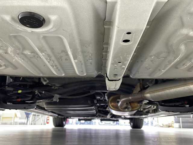 トヨタ ヴォクシー ハイブリッド ZS 煌Ⅱ 岐阜県 2019(令1)年 4.3万km ホワイトパールクリスタルシャイン トヨタセーフティセンス/・プリクラッシュブレーキ/・レーンディパーチャーアラート（LDA）/・クルーズコントロール/・オートマチックハイビーム（AHB）/クリアランスソナー/純正ナビ/Bluetooth/フルセグTV/CD/DVD/バックカメラ/両側パワースライドドア/ドライブレコーダー前後/シートヒーター（運転席/助手席）/スマートキー/プッシュスタート/革ステアリング/ステアリングスイッチ/LEDヘッドライト/フォグランプ/純正アルミホイール/純正ドアバイザー/社外フロアマット/ETC2.0