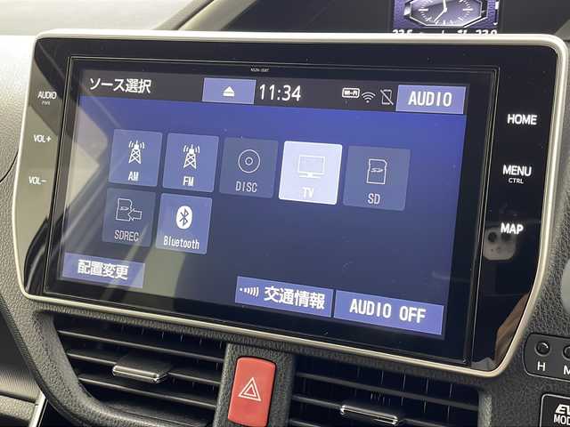 トヨタ ヴォクシー ハイブリッド ZS 煌Ⅱ 岐阜県 2019(令1)年 4.3万km ホワイトパールクリスタルシャイン トヨタセーフティセンス/・プリクラッシュブレーキ/・レーンディパーチャーアラート（LDA）/・クルーズコントロール/・オートマチックハイビーム（AHB）/クリアランスソナー/純正ナビ/Bluetooth/フルセグTV/CD/DVD/バックカメラ/両側パワースライドドア/ドライブレコーダー前後/シートヒーター（運転席/助手席）/スマートキー/プッシュスタート/革ステアリング/ステアリングスイッチ/LEDヘッドライト/フォグランプ/純正アルミホイール/純正ドアバイザー/社外フロアマット/ETC2.0