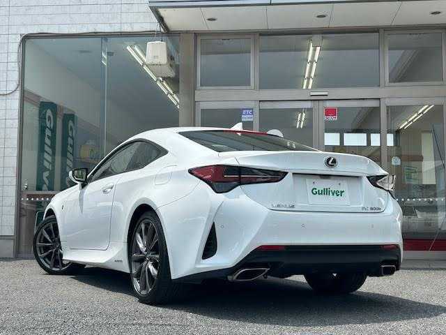 レクサス ＲＣ 300h Fスポーツ 埼玉県 2022(令4)年 1.9万km ホワイトノーヴァガラスフレーク サンルーフ/メーカーナビ/【CD/DVD/フルセグ/Bluetooth】/バックカメラ/レザーシート/運転席メモリ付き/助手席パワーシート/シートヒーター/エアーシート/ベンチレーション/レクサスセーフティシステム/ブラインドスポットモニター/レーダークルーズコントロール/ETC/衝突軽減ブレーキ/取扱説明書/保証書/スペアキー