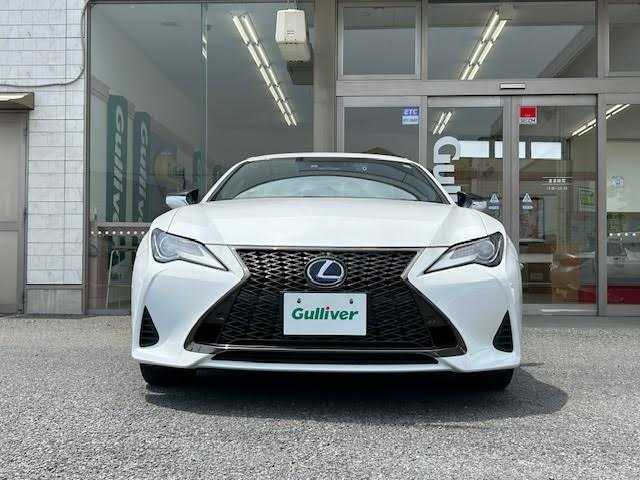 レクサス ＲＣ 300h Fスポーツ 埼玉県 2022(令4)年 1.9万km ホワイトノーヴァガラスフレーク サンルーフ/メーカーナビ/【CD/DVD/フルセグ/Bluetooth】/バックカメラ/レザーシート/運転席メモリ付き/助手席パワーシート/シートヒーター/エアーシート/ベンチレーション/レクサスセーフティシステム/ブラインドスポットモニター/レーダークルーズコントロール/ETC/衝突軽減ブレーキ/取扱説明書/保証書/スペアキー