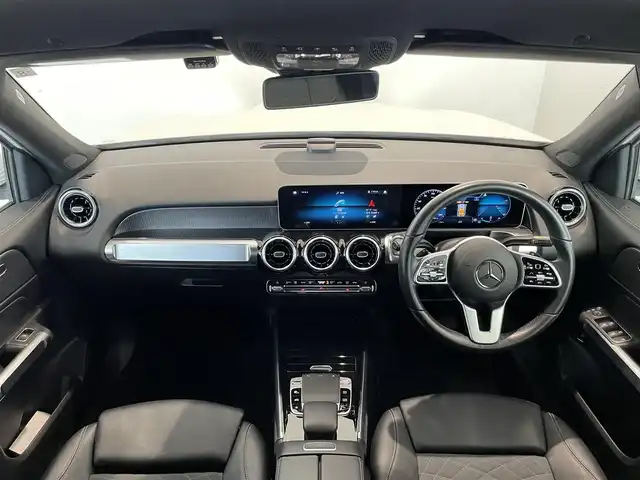 メルセデス・ベンツ ＧＬＢ２００ｄ 愛知県 2020(令2)年 2.7万km ポーラホワイト ＭＢＵＸ　/３６０度カメラ　/Ｂｌｕｅｔｏｏｔｈ　/フルセグＴＶ　/ＵＳＢ　/ワイヤレスチャージ　/シートヒーター　/ハーフレザー　/パワーシート　/ＡＣＣ　/ＬＫＡ　/ＬＤＷ　/ＢＳＭ　/ドライブレコーダー　/パワーバックドア/プッシュスタート/アイドリングストップ/ウィンカーミラー