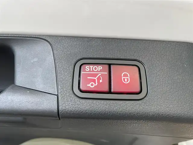 メルセデス・ベンツ ＧＬＢ２００ｄ 愛知県 2020(令2)年 2.7万km ポーラホワイト ＭＢＵＸ　/３６０度カメラ　/Ｂｌｕｅｔｏｏｔｈ　/フルセグＴＶ　/ＵＳＢ　/ワイヤレスチャージ　/シートヒーター　/ハーフレザー　/パワーシート　/ＡＣＣ　/ＬＫＡ　/ＬＤＷ　/ＢＳＭ　/ドライブレコーダー　/パワーバックドア/プッシュスタート/アイドリングストップ/ウィンカーミラー