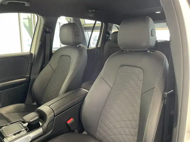 メルセデス・ベンツ ＧＬＢ２００ｄ 愛知県 2020(令2)年 2.7万km ポーラホワイト ＭＢＵＸ　/３６０度カメラ　/Ｂｌｕｅｔｏｏｔｈ　/フルセグＴＶ　/ＵＳＢ　/ワイヤレスチャージ　/シートヒーター　/ハーフレザー　/パワーシート　/ＡＣＣ　/ＬＫＡ　/ＬＤＷ　/ＢＳＭ　/ドライブレコーダー　/パワーバックドア/プッシュスタート/アイドリングストップ/ウィンカーミラー