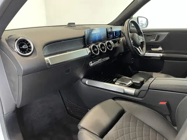 メルセデス・ベンツ ＧＬＢ２００ｄ 愛知県 2020(令2)年 2.7万km ポーラホワイト ＭＢＵＸ　/３６０度カメラ　/Ｂｌｕｅｔｏｏｔｈ　/フルセグＴＶ　/ＵＳＢ　/ワイヤレスチャージ　/シートヒーター　/ハーフレザー　/パワーシート　/ＡＣＣ　/ＬＫＡ　/ＬＤＷ　/ＢＳＭ　/ドライブレコーダー　/パワーバックドア/プッシュスタート/アイドリングストップ/ウィンカーミラー