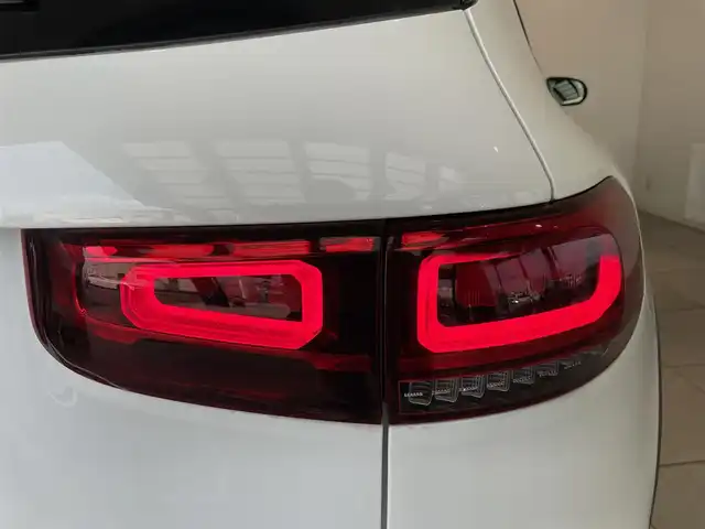 メルセデス・ベンツ ＧＬＢ２００ｄ 愛知県 2020(令2)年 2.7万km ポーラホワイト ＭＢＵＸ　/３６０度カメラ　/Ｂｌｕｅｔｏｏｔｈ　/フルセグＴＶ　/ＵＳＢ　/ワイヤレスチャージ　/シートヒーター　/ハーフレザー　/パワーシート　/ＡＣＣ　/ＬＫＡ　/ＬＤＷ　/ＢＳＭ　/ドライブレコーダー　/パワーバックドア/プッシュスタート/アイドリングストップ/ウィンカーミラー