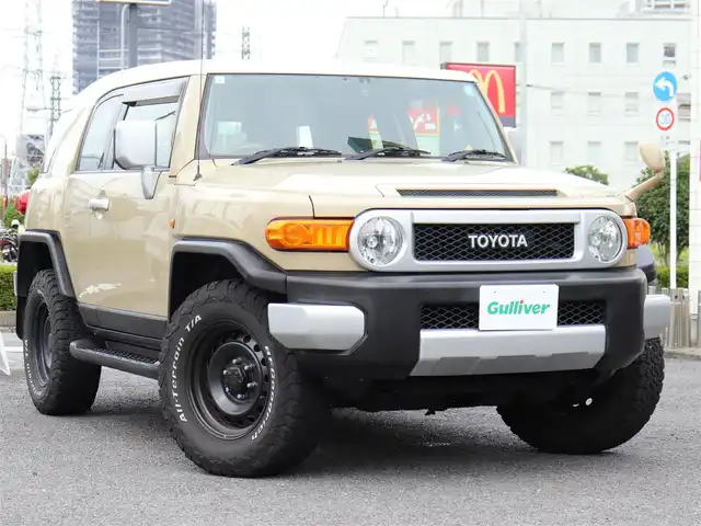 トヨタ ＦＪクルーザー 神奈川県 2013(平25)年 9.6万km ベージュ/ホワイト ドラレコ /ETC/4WD/センサーデフロック/コーナーセンサー/サイドステップ/リアワイパー/社外メモリナビ /Bluetoothオーディオ/DVD/CDナビ/USB入力端子/バックカメラ/フルセグテレビ/クルーズコントロール/ドアバイザー/純正フロアマット/スペアタイヤ/保証書/取説/記録簿(H25/26/27/R1)