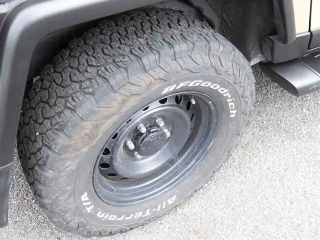 トヨタ ＦＪクルーザー 神奈川県 2013(平25)年 9.6万km ベージュ/ホワイト ドラレコ /ETC/4WD/センサーデフロック/コーナーセンサー/サイドステップ/リアワイパー/社外メモリナビ /Bluetoothオーディオ/DVD/CDナビ/USB入力端子/バックカメラ/フルセグテレビ/クルーズコントロール/ドアバイザー/純正フロアマット/スペアタイヤ/保証書/取説/記録簿(H25/26/27/R1)