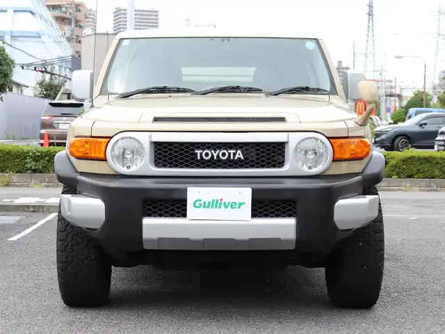トヨタ ＦＪクルーザー 神奈川県 2013(平25)年 9.6万km ベージュ/ホワイト ドラレコ /ETC/4WD/センサーデフロック/コーナーセンサー/サイドステップ/リアワイパー/社外メモリナビ /Bluetoothオーディオ/DVD/CDナビ/USB入力端子/バックカメラ/フルセグテレビ/クルーズコントロール/ドアバイザー/純正フロアマット/スペアタイヤ/保証書/取説/記録簿(H25/26/27/R1)