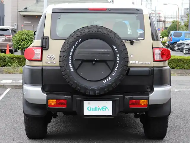 トヨタ ＦＪクルーザー 神奈川県 2013(平25)年 9.6万km ベージュ/ホワイト ドラレコ /ETC/4WD/センサーデフロック/コーナーセンサー/サイドステップ/リアワイパー/社外メモリナビ /Bluetoothオーディオ/DVD/CDナビ/USB入力端子/バックカメラ/フルセグテレビ/クルーズコントロール/ドアバイザー/純正フロアマット/スペアタイヤ/保証書/取説/記録簿(H25/26/27/R1)