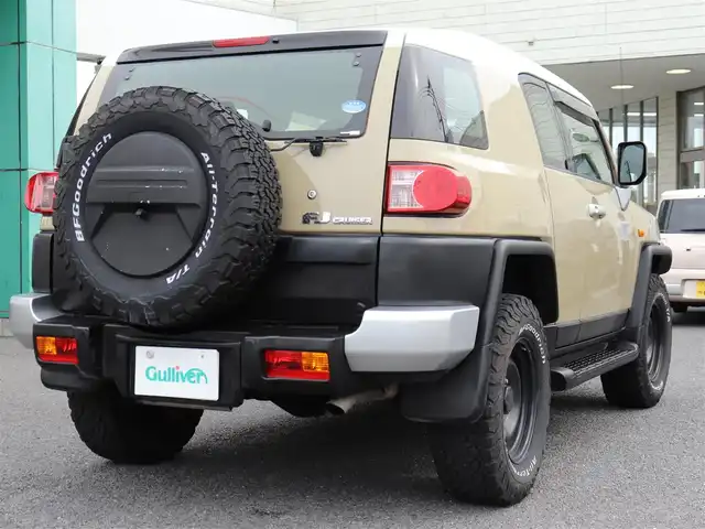 トヨタ ＦＪクルーザー 神奈川県 2013(平25)年 9.6万km ベージュ/ホワイト ドラレコ /ETC/4WD/センサーデフロック/コーナーセンサー/サイドステップ/リアワイパー/社外メモリナビ /Bluetoothオーディオ/DVD/CDナビ/USB入力端子/バックカメラ/フルセグテレビ/クルーズコントロール/ドアバイザー/純正フロアマット/スペアタイヤ/保証書/取説/記録簿(H25/26/27/R1)