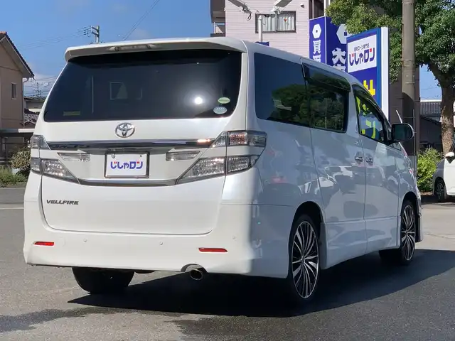 トヨタ ヴェルファイア 2．4Z ゴールデンアイズ 福井県 2012(平24)年 13.6万km ホワイトパールクリスタルシャイン (株)IDOMが運営する【じしゃロン福井店】の自社ローン対象車両になります。こちらは現金またはオートローンご利用時の価格です。自社ローンご希望の方は別途その旨お申付け下さい/社外ナビ（CD・DVD・BT接続可）/フルセグテレビ/バックカメラ/ETC/両側パワースライドドア/クルーズコントロール/オットマン/コーナーセンサー/HID/フォグランプ/フリップダウンモニター