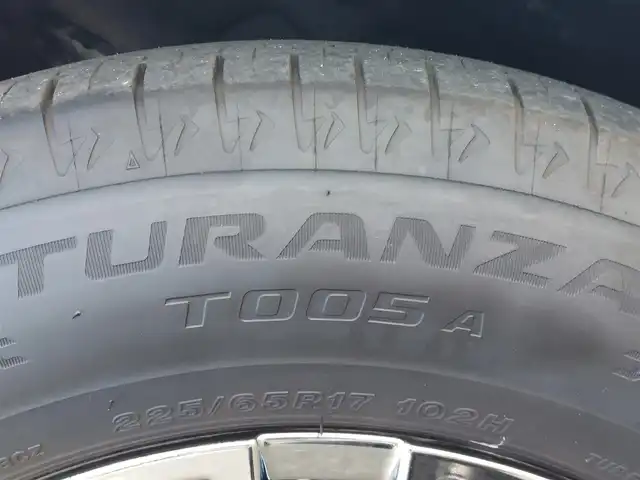 トヨタ ヴェルファイア ハイブリット エグゼクティブ ラウンジ 東京都 2024(令6)年 1.7万km プラチナホワイトパールマイカ 左右独立ムーンルーフ/電動サイドステップ (左右)/JBLプレミアムサウンド/Toyota Safety Sense/・プリクラッシュセーフティ/・レーントレーシングアシスト/・先行車発進告知機能/・オートマチックハイビーム/・レーダークルーズコントロール/・クリアランスソナー/・ロードサインアシスト/・ブラインドスポットモニター/・ヘッドアップディスプレイ/パノラミックビューモニター/アドバンスドパーク/プッシュスタート/パドルシフト/純正ナビ/フルセグTV/リアエンターテインメント/ETC2.0/デジタルインナーミラー/ワイヤレス充電器/両側パワースライドドア/パワーシート/パワーバックドア/レザーシート/シートヒーター/ベンチレーション/ステアリングヒーター/LEDヘッドライト/ドアバイザー/17インチ純正アルミホイール/スマートキー