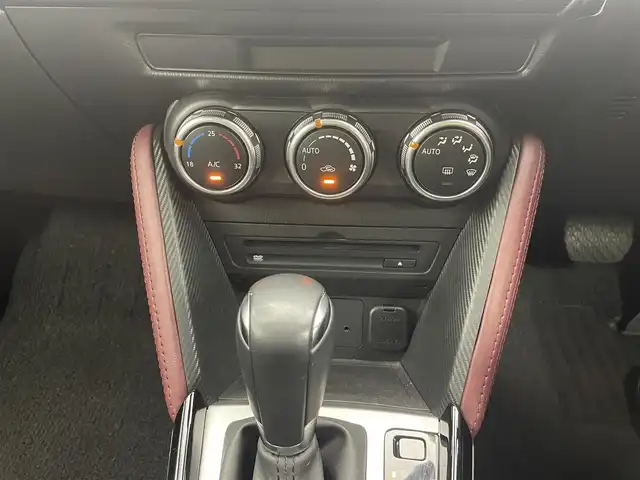 マツダ ＣＸ－３ XD ツーリング Lパッケージ 茨城県 2015(平27)年 3.4万km ソウルレッドプレミアムメタリック メーカー純正ナビ/(CD.DVD.SD.フルセグ.Bluetooth)/バックカメラ/クルーズコントロール/ブラインドスポットモニター/ヘッドアップディスプレイ/ステアリングリモコン/パドルシフト/LEDオートライト/フォグランプ/ETC/プッシュスタート/スマートキー/純正フロアマット