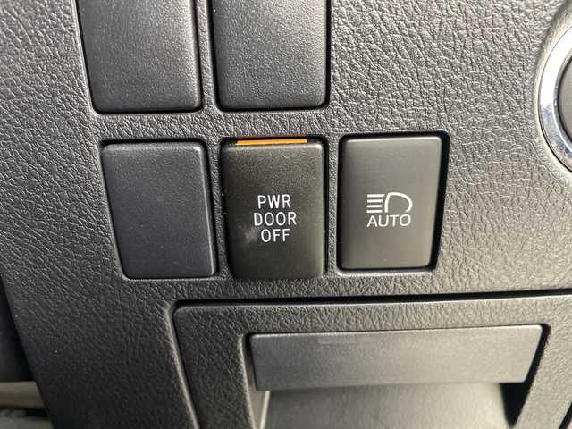 トヨタ アルファード S タイプゴールド 埼玉県 2020(令2)年 4.3万km ホワイトパールクリスタルシャイン 純正フリップダウンモニター/純正ナビ/　(Bluetooth/Miracast/USB/FM/AM)/フルセグテレビ/バックカメラ/ビルトインETC2.0/前後ドライブレコーダー/両側パワースライドドア/パワーバックドア/ハーフレザーシート/クルーズコントロール/衝突被害軽減ブレーキ/車線逸脱警報/クリアランスソナー/電子パーキングシステム/ブレーキホールド/オートLEDライト/オートハイビーム/プッシュスタート/純正18インチアルミホイール