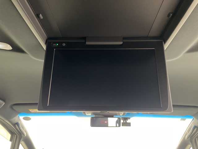 トヨタ アルファード S タイプゴールド 埼玉県 2020(令2)年 4.3万km ホワイトパールクリスタルシャイン 純正フリップダウンモニター/純正ナビ/　(Bluetooth/Miracast/USB/FM/AM)/フルセグテレビ/バックカメラ/ビルトインETC2.0/前後ドライブレコーダー/両側パワースライドドア/パワーバックドア/ハーフレザーシート/クルーズコントロール/衝突被害軽減ブレーキ/車線逸脱警報/クリアランスソナー/電子パーキングシステム/ブレーキホールド/オートLEDライト/オートハイビーム/プッシュスタート/純正18インチアルミホイール