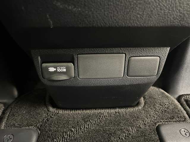 トヨタ アルファード S タイプゴールド 埼玉県 2020(令2)年 4.3万km ホワイトパールクリスタルシャイン 純正フリップダウンモニター/純正ナビ/　(Bluetooth/Miracast/USB/FM/AM)/フルセグテレビ/バックカメラ/ビルトインETC2.0/前後ドライブレコーダー/両側パワースライドドア/パワーバックドア/ハーフレザーシート/クルーズコントロール/衝突被害軽減ブレーキ/車線逸脱警報/クリアランスソナー/電子パーキングシステム/ブレーキホールド/オートLEDライト/オートハイビーム/プッシュスタート/純正18インチアルミホイール