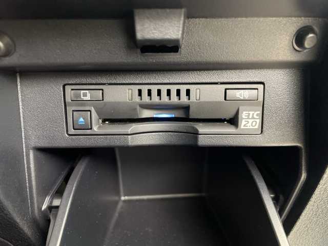 トヨタ アルファード S タイプゴールド 岐阜県 2020(令2)年 4.3万km ホワイトパールクリスタルシャイン 純正フリップダウンモニター/純正ナビ/　(Bluetooth/Miracast/USB/FM/AM)/フルセグテレビ/バックカメラ/ビルトインETC2.0/前後ドライブレコーダー/両側パワースライドドア/パワーバックドア/ハーフレザーシート/クルーズコントロール/衝突被害軽減ブレーキ/車線逸脱警報/クリアランスソナー/電子パーキングシステム/ブレーキホールド/オートLEDライト/オートハイビーム/プッシュスタート/純正18インチアルミホイール