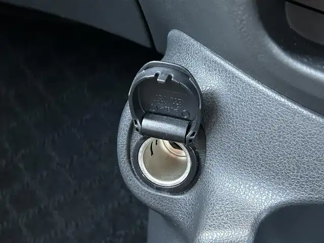 日産 ノート e－パワー X 香川県 2020(令2)年 0.5万km ホワイト 登録時走行距離：4920km/パナソニック製ストラーダメモリナビ/　BT接続/バックカメラ/エマージェンシーブレーキ/レーンキープアシスト/クリアランスソナー/横滑り防止装置/オートライト/ビルトインETC/ドライブレコーダー/プッシュスタート/スマートキー