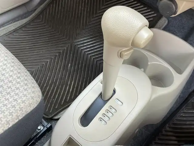 スズキ アルト X 岡山県 2013(平25)年 9.2万km ミルクティーベージュメタリック 登録時走行距離91671キロ/クラリオンナビ/AM/FM/TV/DVD/SD/Bluetooth/バックカメラ/純正フロアマット/ハロゲンライト/ヘッドライトレベライザー/スマートキー/プッシュスタート/ETC