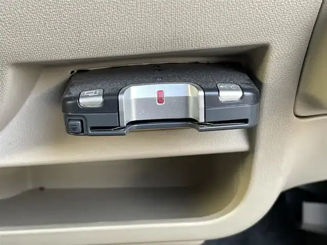 スズキ アルト X 岡山県 2013(平25)年 9.2万km ミルクティーベージュメタリック 登録時走行距離91671キロ/クラリオンナビ/AM/FM/TV/DVD/SD/Bluetooth/バックカメラ/純正フロアマット/ハロゲンライト/ヘッドライトレベライザー/スマートキー/プッシュスタート/ETC