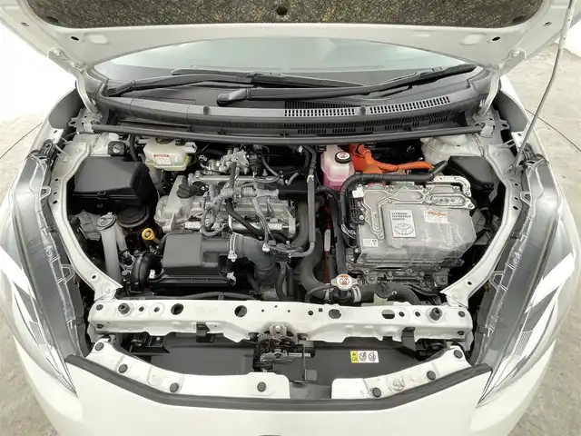 トヨタ アクア S スタイルブラック 千葉県 2021(令3)年 5.9万km ホワイトパールクリスタルシャイン 禁煙車/トヨタセーフティセンス/・衝突被害軽減ブレーキ/・レーンディパーチャーアラート/・オートマチックハイビーム/純正7インチナビ/・Bluetooth/・バックカメラ/LEDオートライト/純正15インチアルミホイール/純正フロアマット/オートエアコン/プッシュスタート/スマートキー/ETC