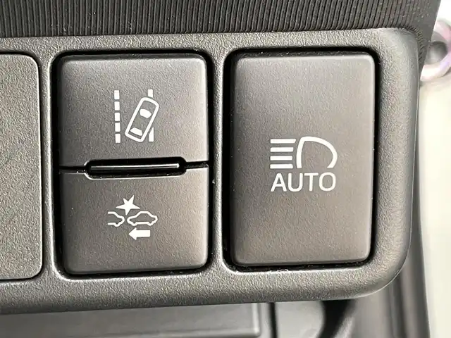 トヨタ アクア S スタイルブラック 千葉県 2021(令3)年 5.9万km ホワイトパールクリスタルシャイン 禁煙車/トヨタセーフティセンス/・衝突被害軽減ブレーキ/・レーンディパーチャーアラート/・オートマチックハイビーム/純正7インチナビ/・Bluetooth/・バックカメラ/LEDオートライト/純正15インチアルミホイール/純正フロアマット/オートエアコン/プッシュスタート/スマートキー/ETC