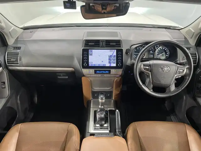 トヨタ ランドクルーザー プラド TX-L 70thアニバーサリーLTD 愛知県 2021(令3)年 4.5万km ホワイトパールクリスタルシャイン 純正９インチナビ/（AM/FM/Bluetooth/USB）/衝突軽減ブレーキ/アラウンドビューモニター/レーダークルーズコントロール/シートヒーター/ETC2.0/ドライブレコーダー/パワーシート/コーナーセンサー/レーンキープアシスト/パーキングアシスト/プッシュスタート/スマートキー/純正１８インチアルミホイール/オートライト