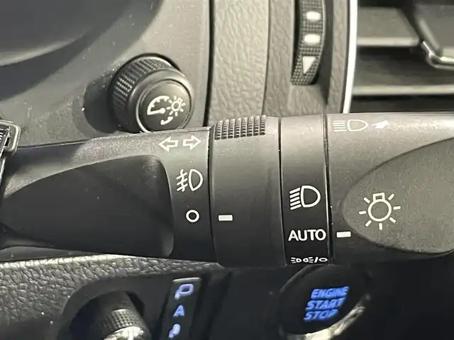 トヨタ ランドクルーザー プラド TX-L 70thアニバーサリーLTD 愛知県 2021(令3)年 4.5万km ホワイトパールクリスタルシャイン 純正９インチナビ/（AM/FM/Bluetooth/USB）/衝突軽減ブレーキ/アラウンドビューモニター/レーダークルーズコントロール/シートヒーター/ETC2.0/ドライブレコーダー/パワーシート/コーナーセンサー/レーンキープアシスト/パーキングアシスト/プッシュスタート/スマートキー/純正１８インチアルミホイール/オートライト