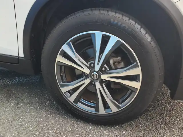 日産 エクストレイル 20X 埼玉県 2018(平30)年 6.7万km ブリリアントホワイトパール AIS検査済み/後期型/パートタイム4WD/車検R8年3月まで/OP/プロパイロット/エマージェンシーブレーキ/純正18インチアルミホイール/純正ナビTV/パワーバックドア/カプロンシート/アイドリングストップ/ウインカードアミラー/ダウンヒルアシスト/デジタルバックミラー/バックカメラ/ドライブレコーダー/ETC/F/Rコーナーセンサー /新車保証書/取扱説明書
