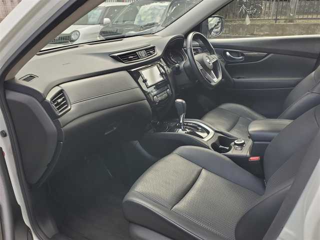 日産 エクストレイル 20X 青森県 2018(平30)年 6.7万km ブリリアントホワイトパール AIS検査済み/後期型/パートタイム4WD/車検R8年3月まで/OP/プロパイロット/エマージェンシーブレーキ/純正18インチアルミホイール/純正ナビTV/パワーバックドア/カプロンシート/アイドリングストップ/ウインカードアミラー/ダウンヒルアシスト/デジタルバックミラー/バックカメラ/ドライブレコーダー/ETC/F/Rコーナーセンサー /新車保証書/取扱説明書
