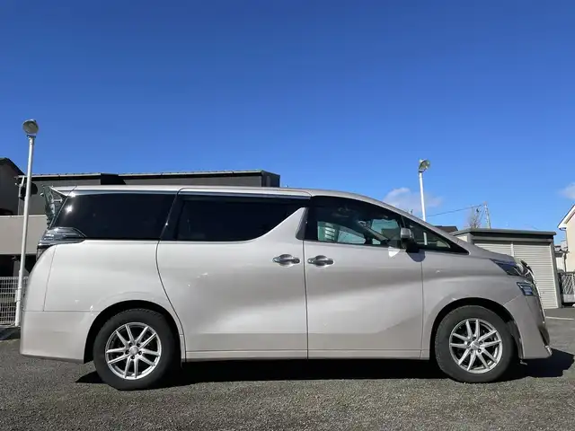 トヨタ ヴェルファイア V 宮城県 2018(平30)年 4.9万km スティールブロンドM /ワンオーナー//純正ナビ(AM、FM、CD、DVD、フルセグTV、SD、BT)//バックカメラ//パワーバックドア//レーダークルーズコントロール(追従あり)//両側パワースライドドア//３列シート//ＥＴＣ//レザーシート//パワーシート (D、N席)//シートクーラー、ヒーター(D、N席)//スタートプッシュボタン//シートトレイター//オートライト//オートハイビーム//ドアバイザー//アイドリングストップ切り替えスイッチ//横すべり防止スイッチ