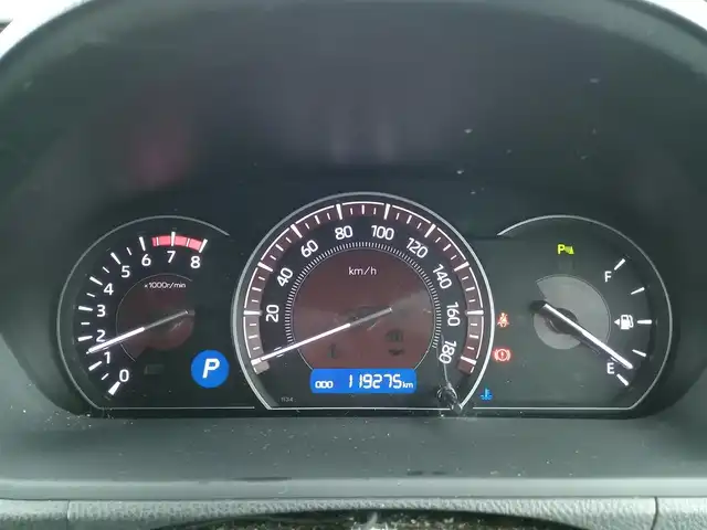 トヨタ エスクァイア Gi 福井県 2019(平31)年 12万km ホワイトパールクリスタルシャイン 衝突被害軽減システム/純正9インチナビ（NSZT-Y68T）/・（フルセグTV/CD/DVD/Bluetooth)/フリップダウンモニター/バックカメラ/ドライブレコーダー/ビルトインETC/オートLEDライト/電動格納ウィンカーミラー/両側パワースライドドア/純正15インチAW/純正フロアマット/スマートキー