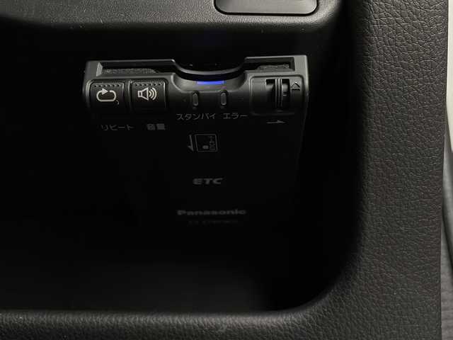日産 デイズ 新潟県 2013(平25)年 6万km ホワイトパール 4WD/純正ナビ/　　フルセグ/CD/DVD/BT/バックカメラ/HIDヘッドライト/シートヒーター/純正14インチアルミホイール/アイドリングストップ/ウィンカーミラー/電格ミラー/スマートキー/ETC