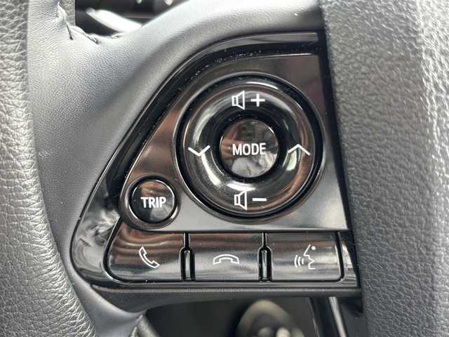 トヨタ プリウス S ツーリングセレクション 宮城県 2019(令1)年 6.5万km ホワイトパールクリスタルシャイン 登録時走行距離６４３３０ｋｍ/純正ナビ　アルパイン/・フルセグテレビ/・Bluetooth/・CD/DVD/・ＡＭ/FM/モデリスタエアロ/レーダークルーズコントロール/プリクラッシュセーフティ/レーンキープアシスト/クリアランスソナー/オートライト/オートマチックハイビーム/ＥＴＣ/ドラレコ/レザーシート/ステアリングスイッチ/デイライト/フォグランプ