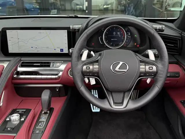 レクサス ＬＣ 500 コンバーチブル 栃木県 2023(令5)年 1万km ホワイトノーヴァガラスフレーク ワンオーナー/12.3インチナビ/AppleCarPlay・AndroidAuto/フルセグTV（走行中視聴可）/Bluetoothオーディオ/パノラミックビューモニター/カラーヘッドアップディスプレイ/レクサスセーフティシステムプラス/MOP鍛造アルミホイール/（切削光輝＋スーパーグロスブラックメタリック塗装）/ダークローズセミアニリン本革シート/ベンチレーション/ステア・シートヒーター/純正ドライブレコーダー/3眼フルLEDヘッドライト/ビルトインETC2.0/スマートキー×1/カードキー×1