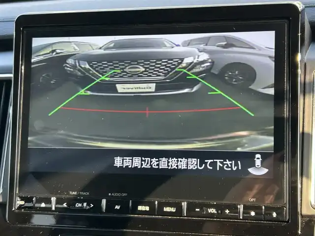 三菱 デリカＤ：５ シャモニー 東京都 2024(令6)年 0.7万km ホワイトダイヤモンド 純正10.1型ナビ/アラウンドビューモニター/ETC/ドライブレコーダー/両側パワースライドドア/パワーバックドア/パワーシート/シートヒーター/ステアリングヒーター/パドルシフト/LEDヘッドライト/e-Assist/・衝突軽減ブレーキ/・レーンキープアシスト/・ブラインドスポットモニター/・レーダークルーズコントロール/・オートマチックハイビーム