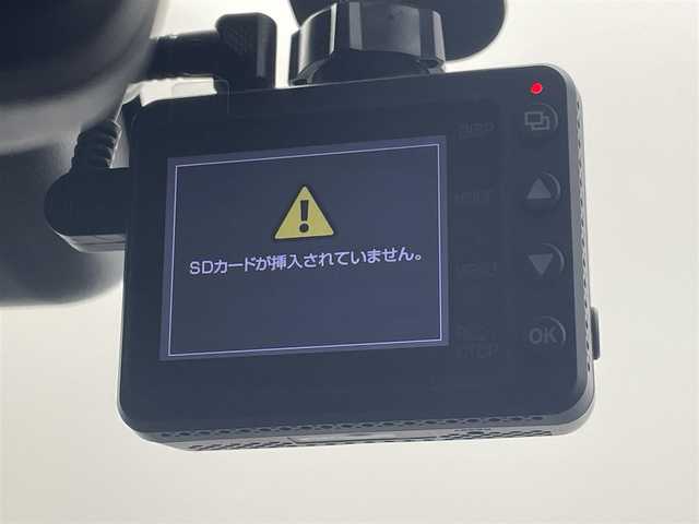 トヨタ Ｃ－ＨＲ G モード ネロ 熊本県 2019(平31)年 7.7万km ホワイトパールクリスタルシャイン 純正ナビ（ＣＤ・ＤＶＤ・フルセグ・ＢＴ・ＳＤ）/バックカメラ　/ビルトインＥＴＣ　/社外前後ドライブレコーダー　/レーダークルーズコントロール　/前後クリアランスソナー　/前席シートヒーター/車線逸脱警報/先行車発進お知らせ機能/ブラインドスポットモニター/横滑り防止/デジタルインナーミラー/ハーフレザーシート/純正フロアマット/純正１８インチAW/オートライト/オートマチックハイビーム/LEDヘッドライト/フォグライト/スマートキー/プッシュスタート/スペアキー1本/保証書/取扱説明書