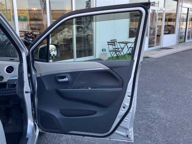 スズキ ワゴンＲ FX－LTD 山口県 2014(平26)年 3.6万km シルキーシルバーメタリック 純正フロアマット/純正ドアバイザー/純正14インチアルミ/純正リアスポイラー/純正CDデッキ/スマートキー/ウィンカーミラー/アイドリングストップ/レーダーブレーキサポート