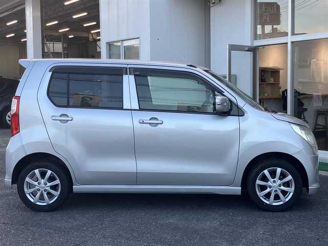 スズキ ワゴンＲ FX－LTD 山口県 2014(平26)年 3.6万km シルキーシルバーメタリック 純正フロアマット/純正ドアバイザー/純正14インチアルミ/純正リアスポイラー/純正CDデッキ/スマートキー/ウィンカーミラー/アイドリングストップ/レーダーブレーキサポート