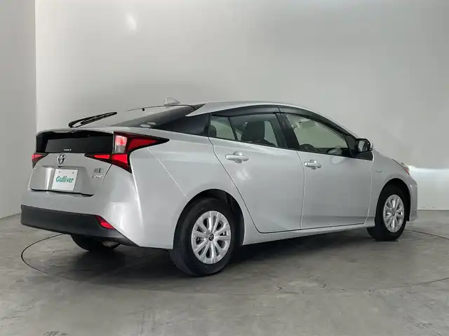トヨタ プリウス S 福島県 2020(令2)年 4.5万km シルバーM 純正９インチナビ　/ CD フルセグTV Bluetooth/バックカメラ　/レーダークルーズコントロール　/ＬＥＤヘッドライト　/セーフティーセンス　/コーナーセンサー　/スマートキー　/純正フロアマット　/ビルトインETC