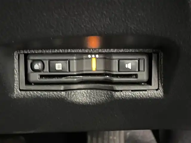 トヨタ プリウス S 福島県 2020(令2)年 4.5万km シルバーM 純正９インチナビ　/ CD フルセグTV Bluetooth/バックカメラ　/レーダークルーズコントロール　/ＬＥＤヘッドライト　/セーフティーセンス　/コーナーセンサー　/スマートキー　/純正フロアマット　/ビルトインETC