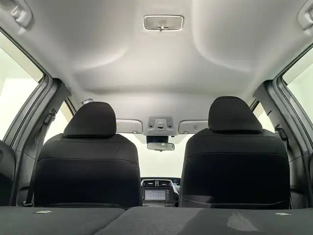 トヨタ プリウス S 福島県 2020(令2)年 4.5万km シルバーM 純正９インチナビ　/ CD フルセグTV Bluetooth/バックカメラ　/レーダークルーズコントロール　/ＬＥＤヘッドライト　/セーフティーセンス　/コーナーセンサー　/スマートキー　/純正フロアマット　/ビルトインETC