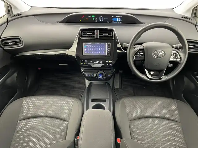 トヨタ プリウス S 福島県 2020(令2)年 4.5万km シルバーM 純正９インチナビ　/ CD フルセグTV Bluetooth/バックカメラ　/レーダークルーズコントロール　/ＬＥＤヘッドライト　/セーフティーセンス　/コーナーセンサー　/スマートキー　/純正フロアマット　/ビルトインETC