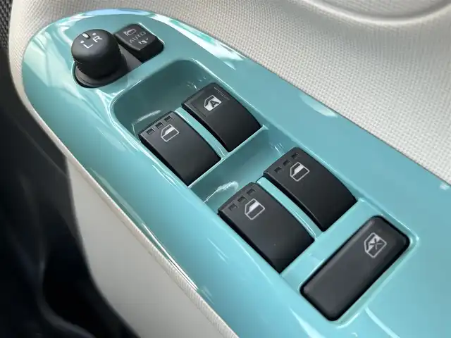 ダイハツ ムーヴ キャンバス G メイクアップ リミテッド　SAⅢ 奈良県 2019(平31)年 5.2万km パールホワイトⅢ/ファインミントメタリック 2トーン フルセグナビ（ＮＳＺＷ－Ｗ６９Ｄ）　/Ｂｌｕｅｔｏｏｔｈ　/ＣＤ／ＤＶＤ　/ドライブレコーダー　/両側パワースライドドア　/運転席シートヒーター　/ＬＥＤヘッドライト　/純正フロアマット　/アイドリングストップ