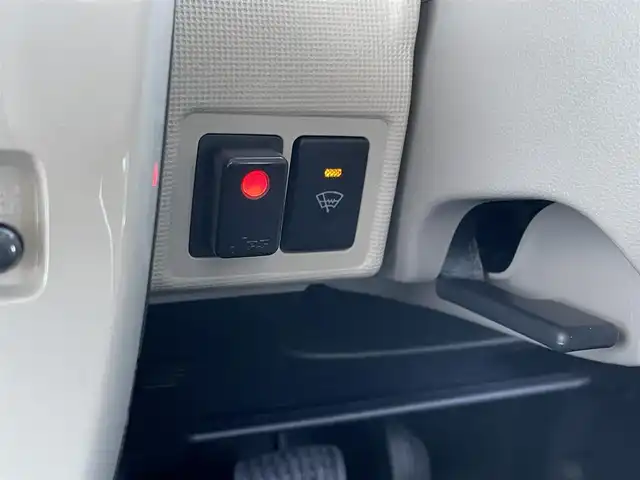 ダイハツ ムーヴ キャンバス G メイクアップ リミテッド　SAⅢ 佐賀県 2019(平31)年 5.2万km パールホワイトⅢ/ファインミントメタリック 2トーン 純正SDナビゲーション/・フルセグTV/CD/DVD/SD/USB/Bluetooth/パノラマモニター/前方ドライブレコーダー/両側パワースライドドア/TVキャンセラー/D席シートヒーター/ISOFIX対応/ステアリングリモコン/フロントデアイサ機能/純正LEDヘッドライト/・オートマチックハイビーム/純正LEDフォグランプ/純正フロアマット/純正ドアバイザ―/新車保証書/取扱説明書/衝突軽減ブレーキ/横滑り防止装置/アイドリングストップ