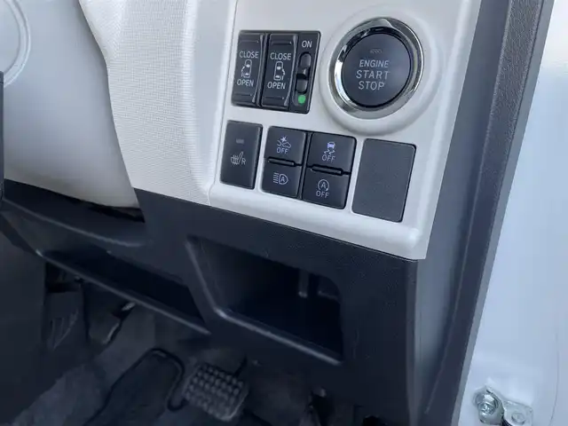 ダイハツ ムーヴ キャンバス G メイクアップ リミテッド　SAⅢ 佐賀県 2019(平31)年 5.2万km パールホワイトⅢ/ファインミントメタリック 2トーン 純正SDナビゲーション/・フルセグTV/CD/DVD/SD/USB/Bluetooth/パノラマモニター/前方ドライブレコーダー/両側パワースライドドア/TVキャンセラー/D席シートヒーター/ISOFIX対応/ステアリングリモコン/フロントデアイサ機能/純正LEDヘッドライト/・オートマチックハイビーム/純正LEDフォグランプ/純正フロアマット/純正ドアバイザ―/新車保証書/取扱説明書/衝突軽減ブレーキ/横滑り防止装置/アイドリングストップ