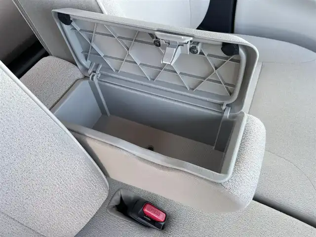 ダイハツ ムーヴ キャンバス G メイクアップ リミテッド　SAⅢ 佐賀県 2019(平31)年 5.2万km パールホワイトⅢ/ファインミントメタリック 2トーン 純正SDナビゲーション/・フルセグTV/CD/DVD/SD/USB/Bluetooth/パノラマモニター/前方ドライブレコーダー/両側パワースライドドア/TVキャンセラー/D席シートヒーター/ISOFIX対応/ステアリングリモコン/フロントデアイサ機能/純正LEDヘッドライト/・オートマチックハイビーム/純正LEDフォグランプ/純正フロアマット/純正ドアバイザ―/新車保証書/取扱説明書/衝突軽減ブレーキ/横滑り防止装置/アイドリングストップ